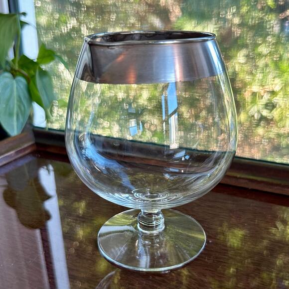 Vintage Dorothy Thorpe Brandy Snifter Pitcher/Decanter – 5.25" Tall - Picture 4 of 10